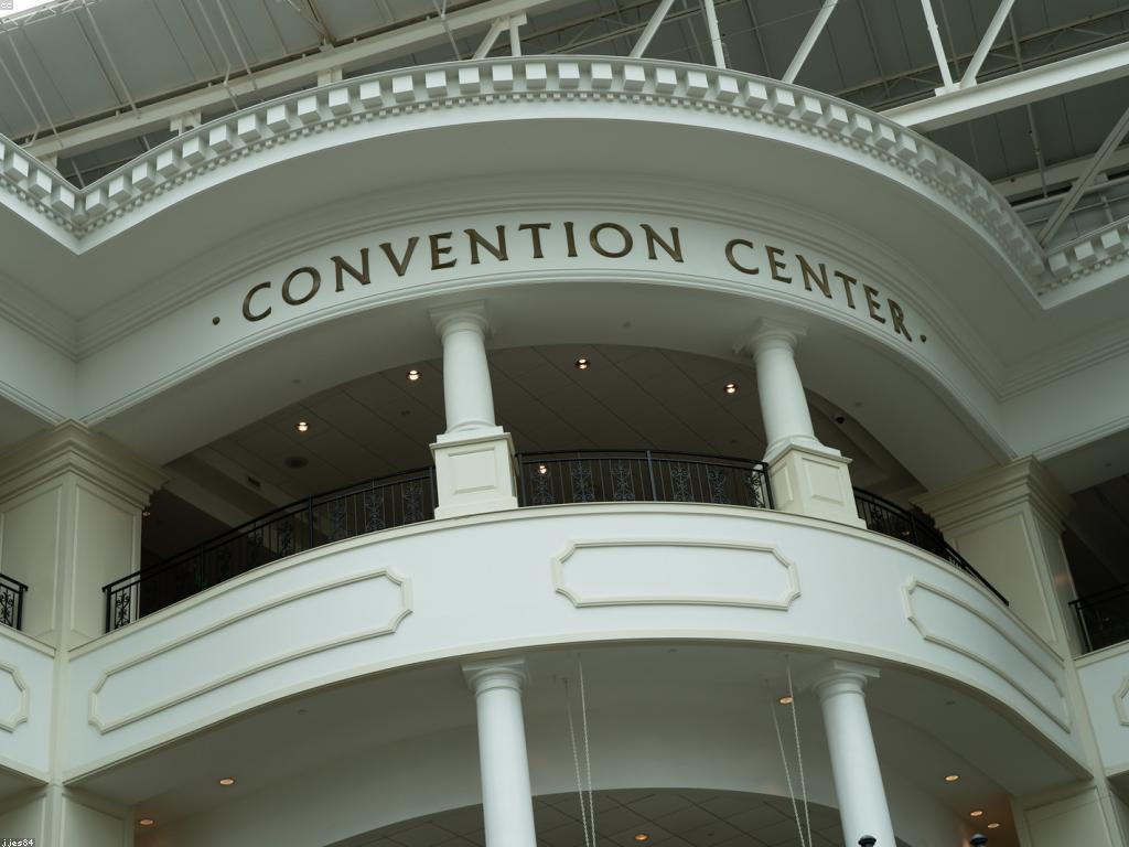 មន្ត្រី និង ពត៌មាន: ការប្រឈមនិងឱកាស